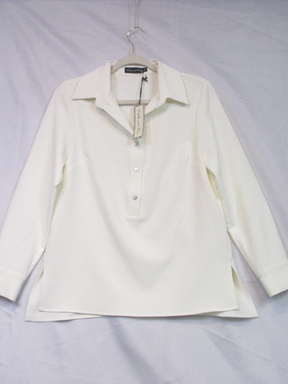 NWT Estelle and Finn Women's Cream Long Sleeve Button Collared Shirt Size XS
